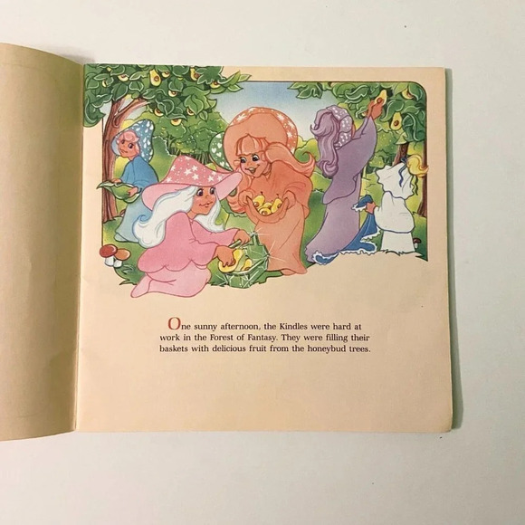 Vintage 1985 The Kindles Find A Home Scholastic Book by Jolie Epstein - Picture 9 of 15